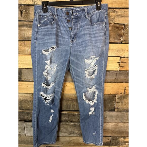 American Eagle Outfitters Denim - American Eagle Tomgirl Distressed Jeans, Size 12 Regular